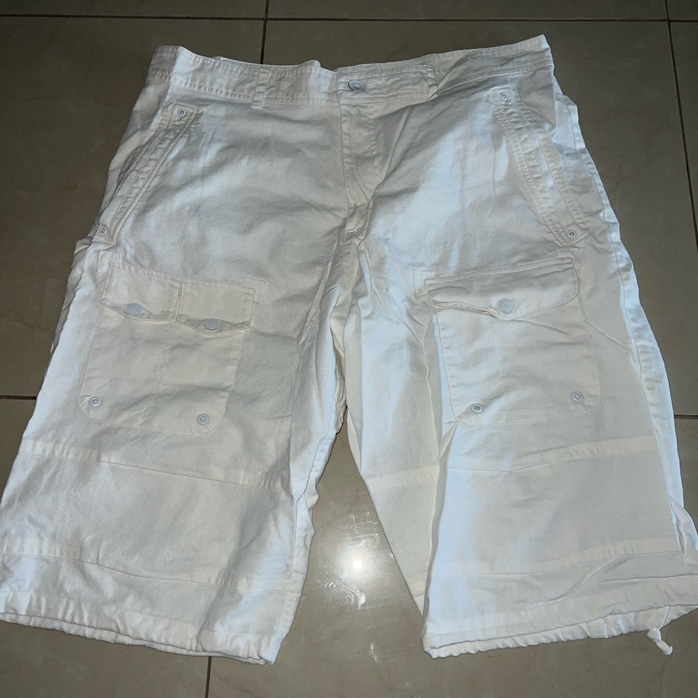 Live mechanics linen shorts
